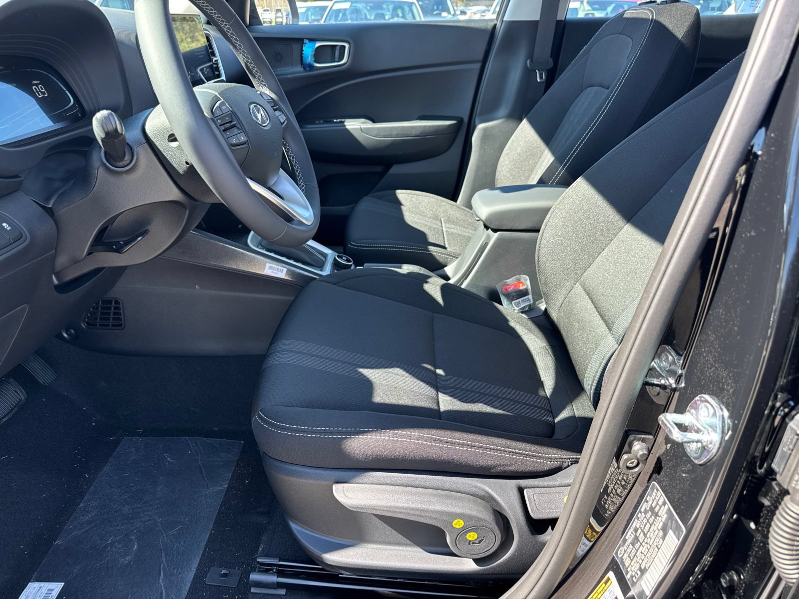 New 2026 Hyundai Venue SEL FWD image 10