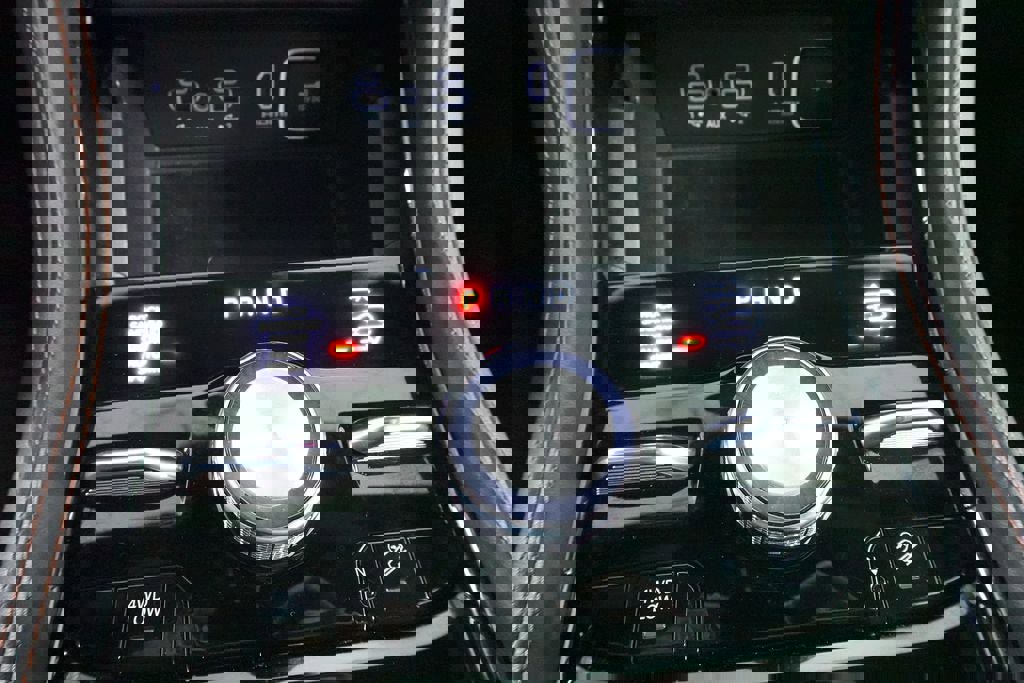 Used 2022 Jeep Grand Cherokee Summit image 14