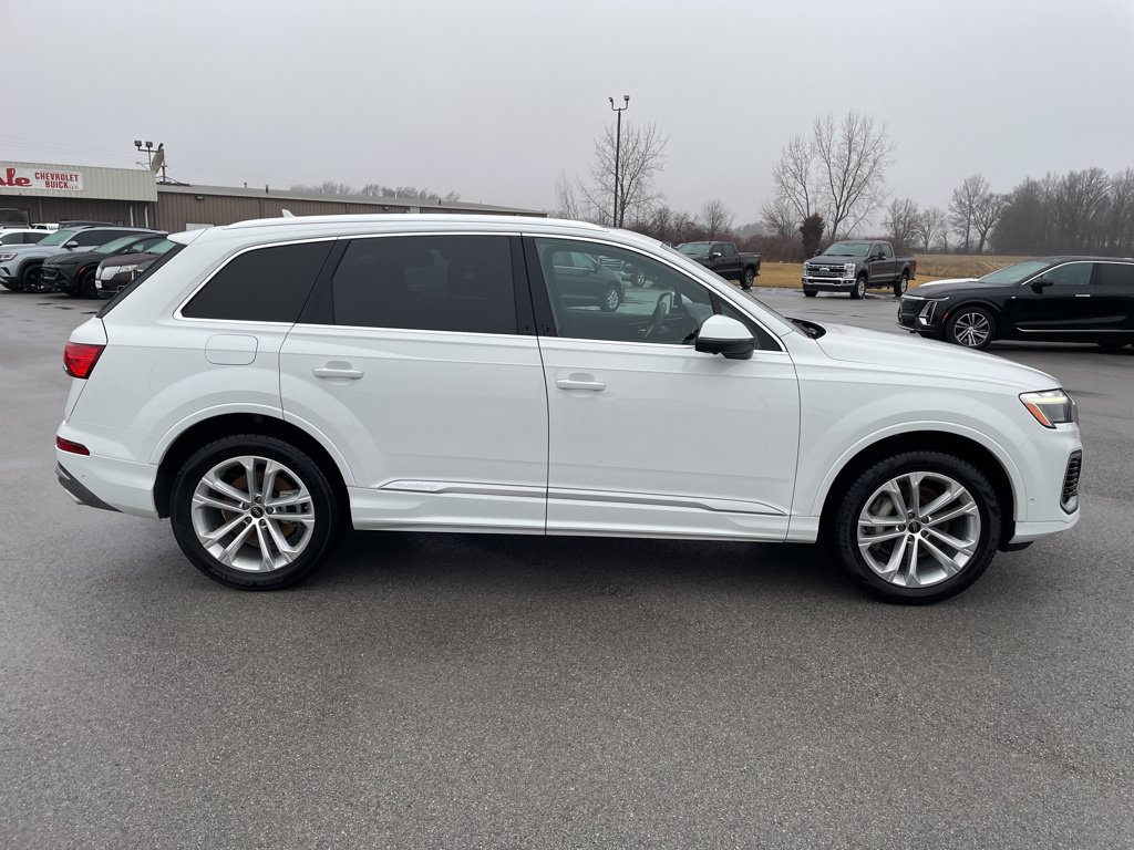 Used 2025 Audi Q7 3.0T Premium Plus AWD/4WD image 9