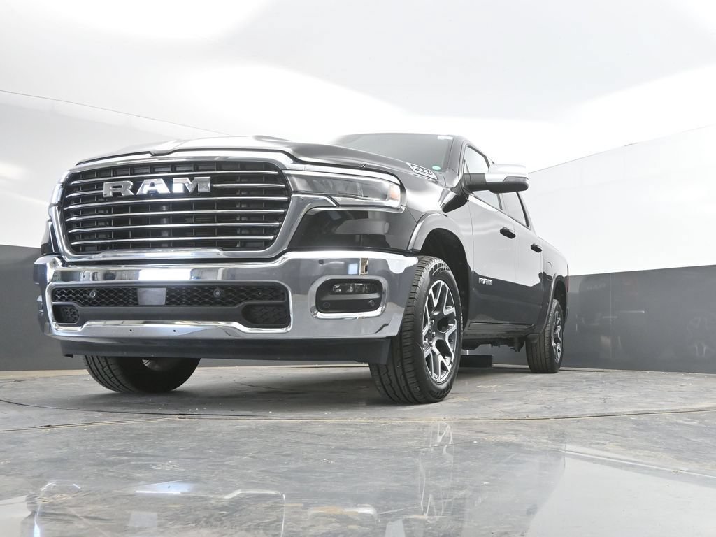 Used 2025 RAM 1500 Laramie AWD/4WD image 37