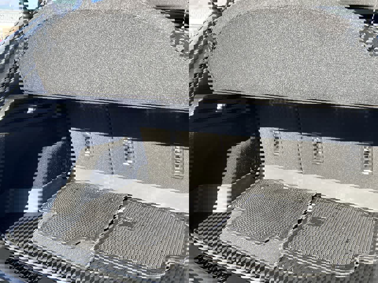 Certified 2023 Cadillac XT4 Sport w/ Cold Weather Package image 17