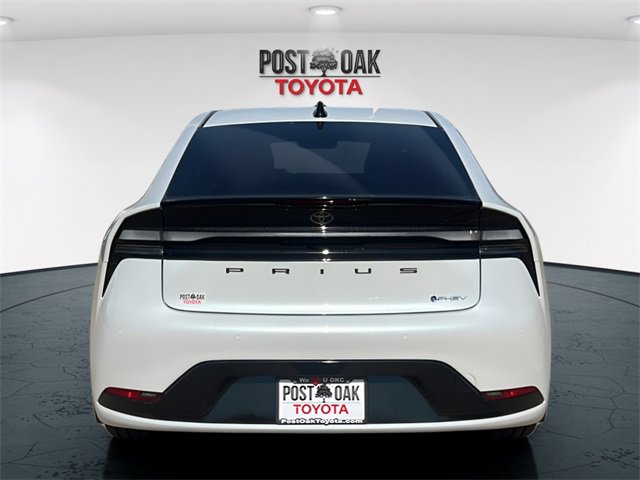 New 2026 Toyota Prius Plug-In Hybrid image 6