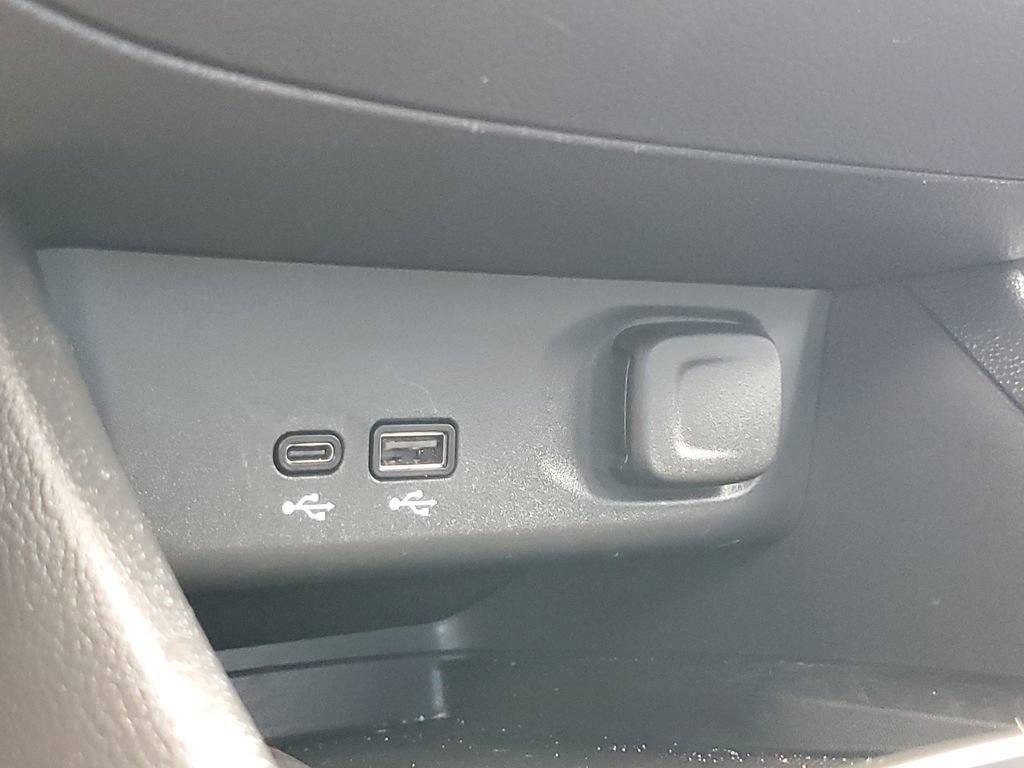 Certified 2025 Buick Envista Preferred w/ Convenience I Package FWD image 29