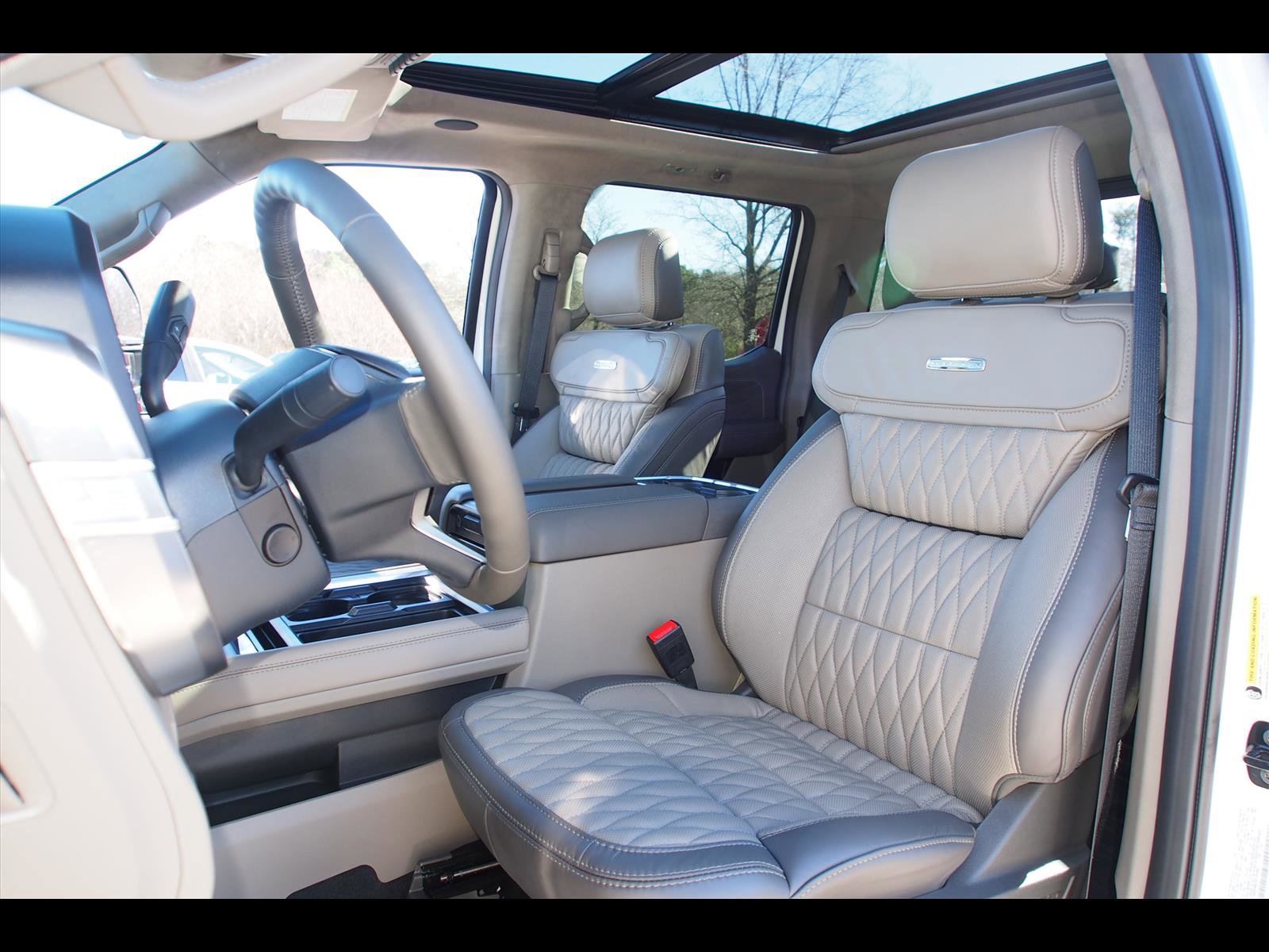 Used 2026 Ford F450 Platinum w/ Platinum Plus Package image 18