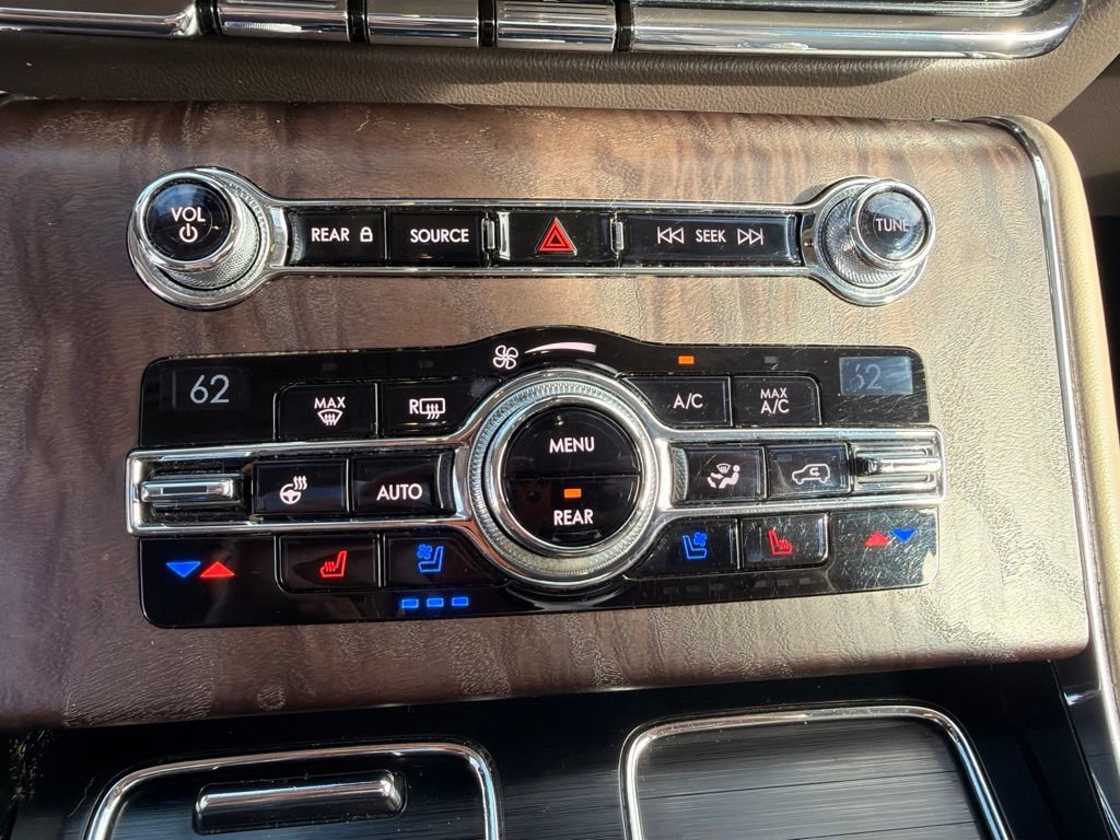 Used 2020 Lincoln Aviator Reserve w/ Equipment Group 202A AWD/4WD image 21