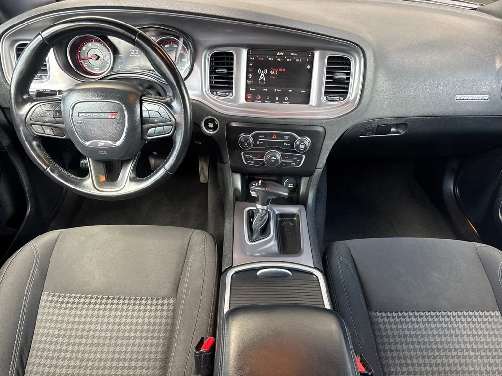 Used 2023 Dodge Charger SXT RWD image 12