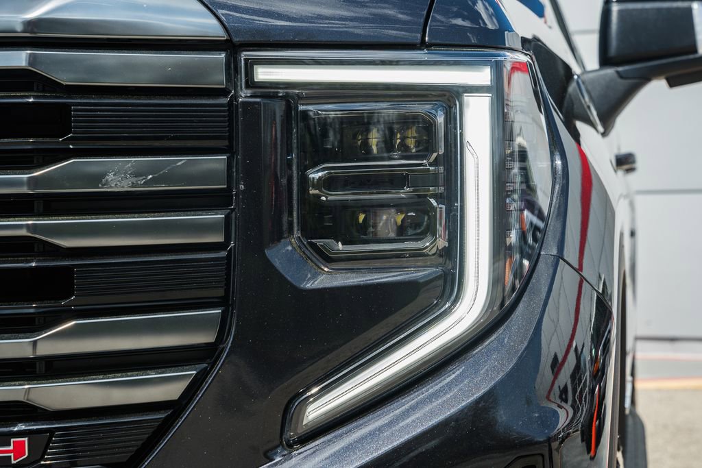 Used 2022 GMC Sierra 1500 AT4 w/ AT4 Premium Package image 19