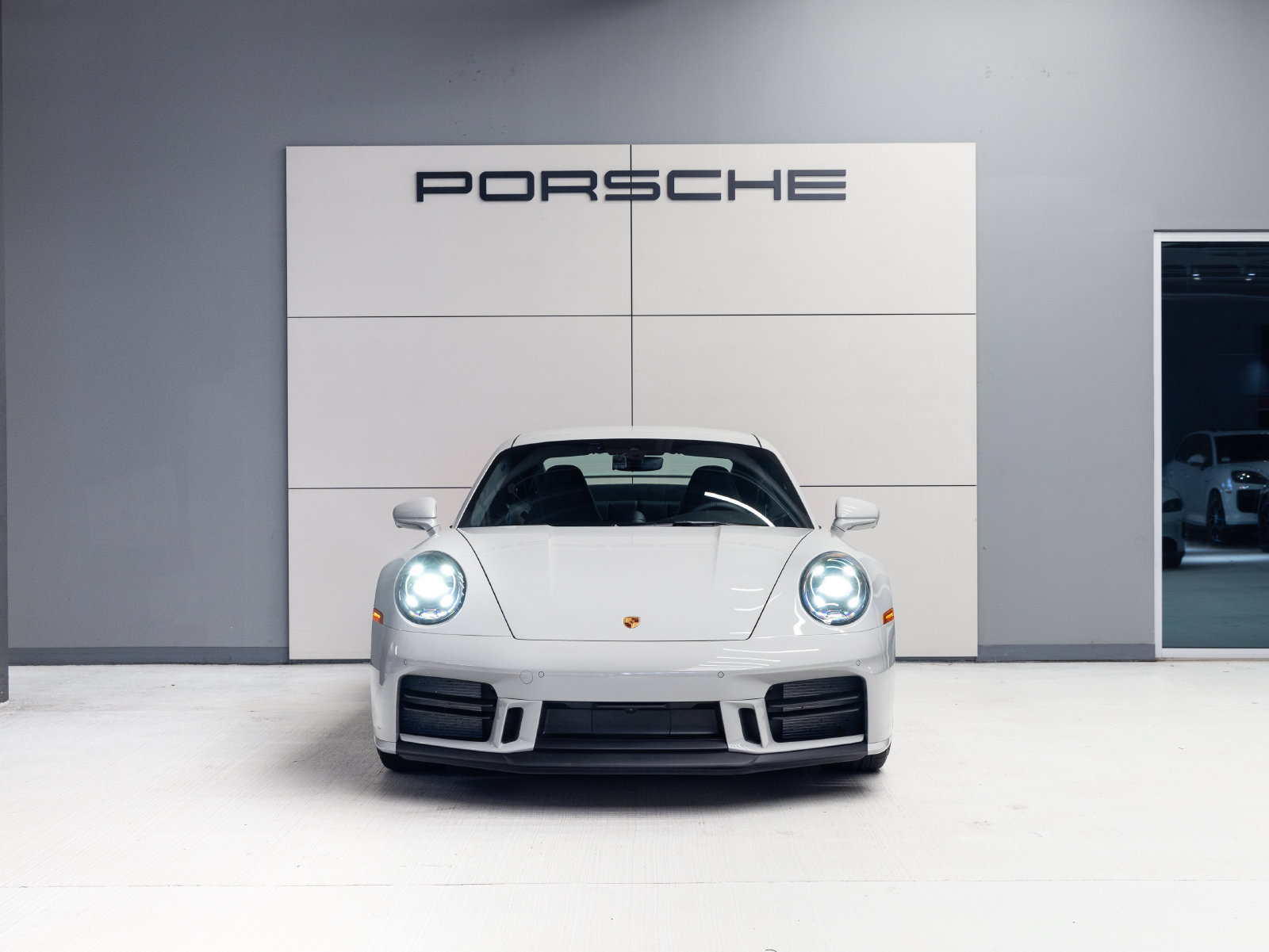 Certified 2025 Porsche 911 Carrera RWD image 10