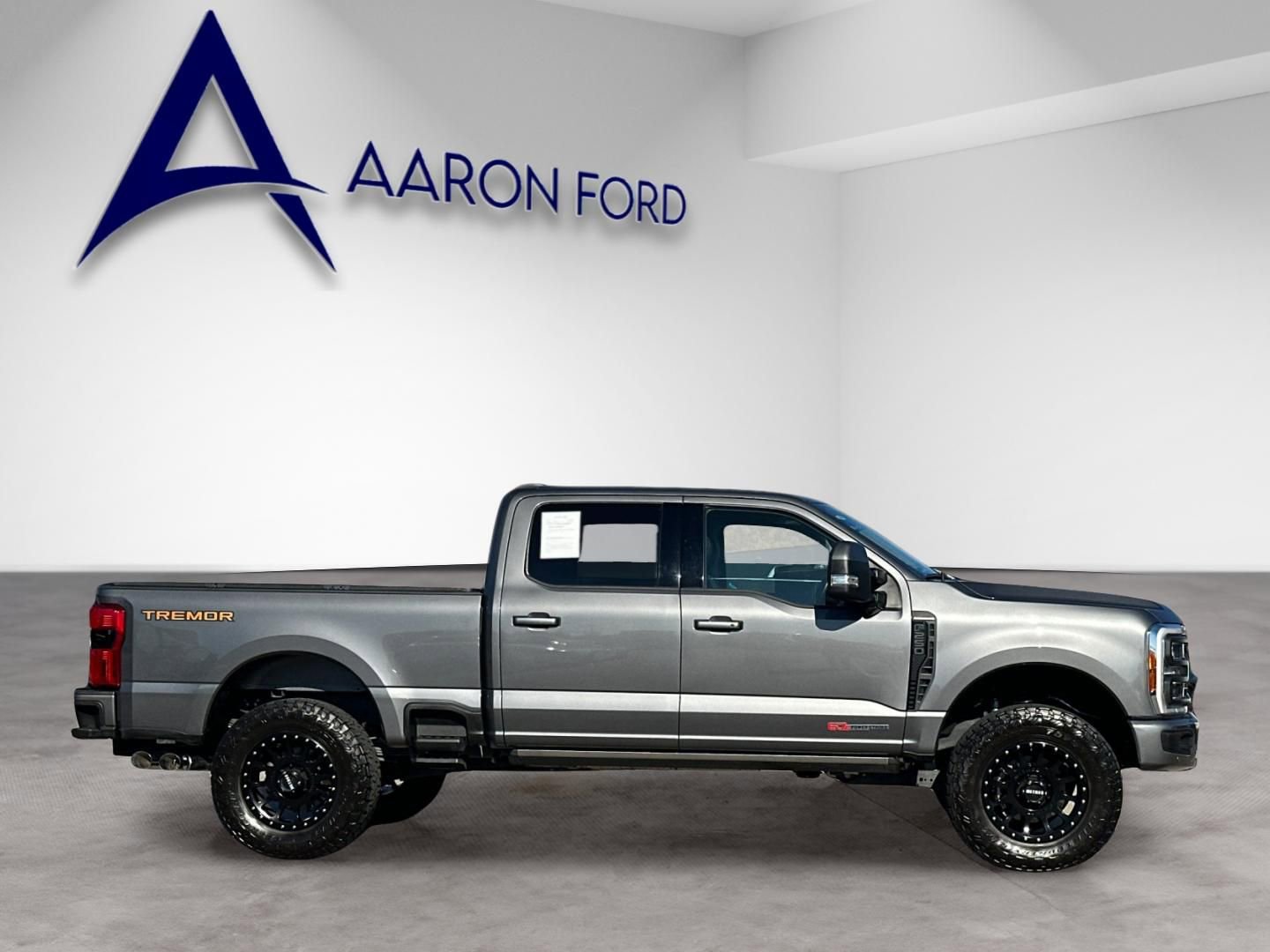 Used 2023 Ford F250 Lariat w/ Lariat Ultimate Package image 7