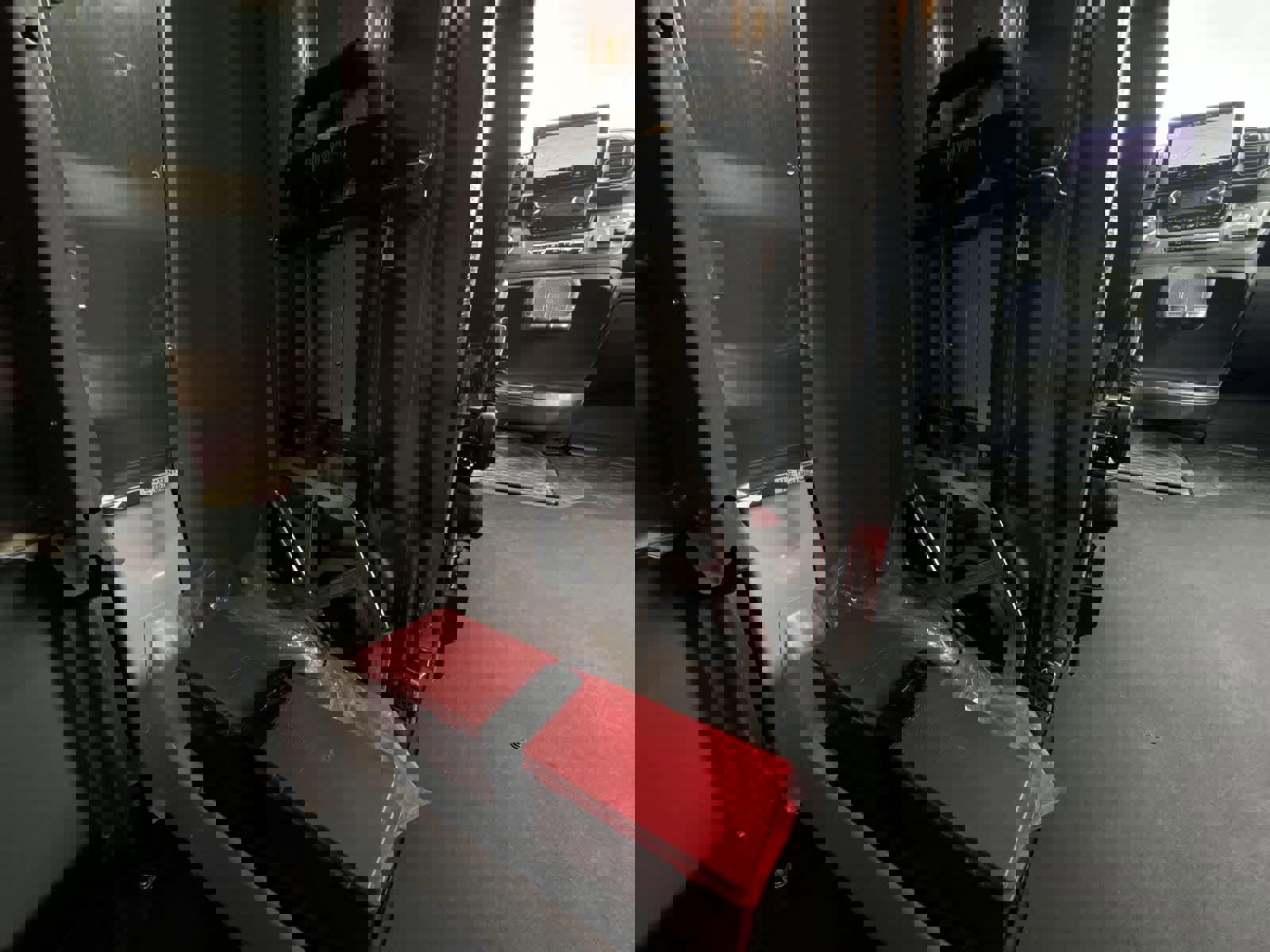 Used 2024 RAM ProMaster 3500 w/ Delivery Van Package image 36