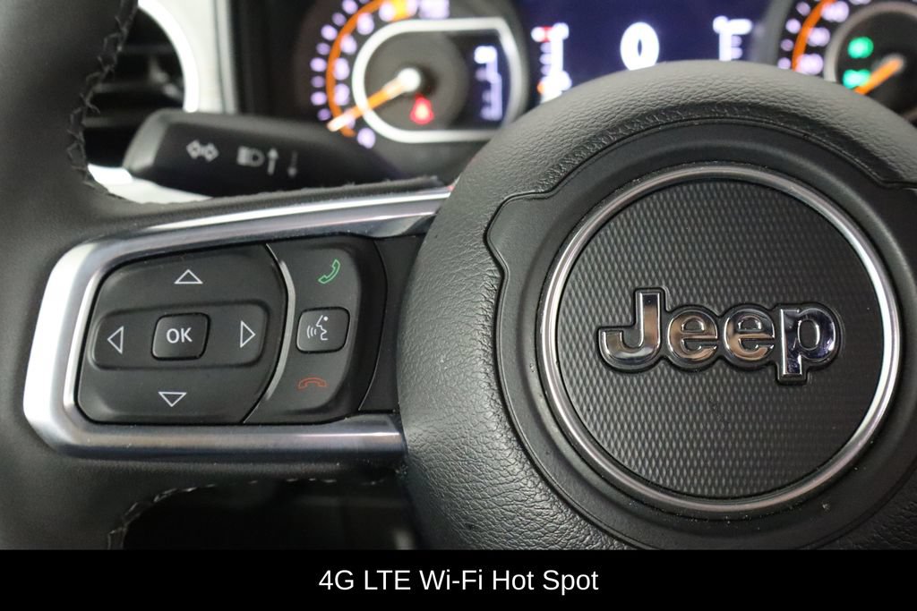 Used 2026 Jeep Wrangler Unlimited Sahara AWD/4WD image 8