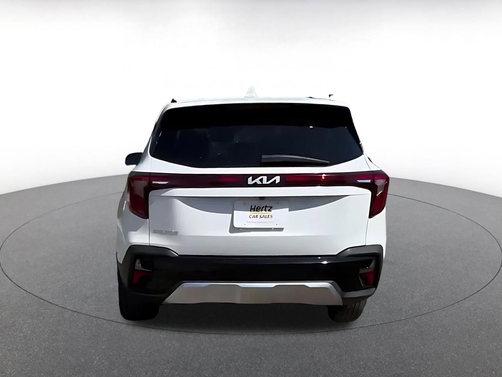 Used 2025 Kia Seltos S image 12