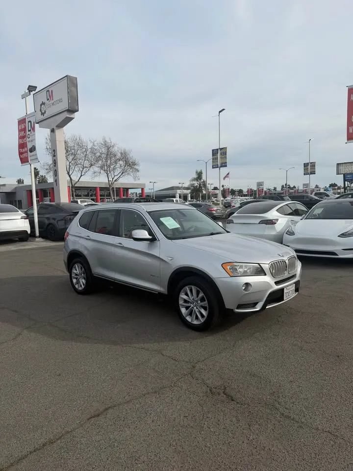 Used 2011 BMW X3 xDrive28i AWD/4WD image 2