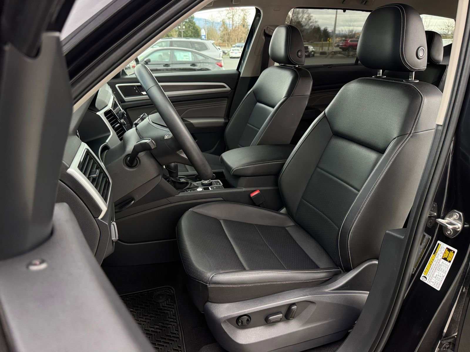 Used 2023 Volkswagen Atlas SE AWD/4WD image 11