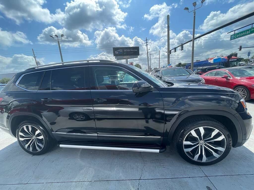 Used 2020 Volkswagen Atlas SEL R-Line AWD/4WD image 3