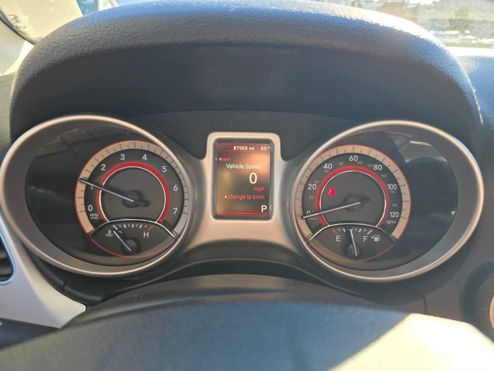 Used 2020 Dodge Journey SE w/ Blacktop Package FWD image 14