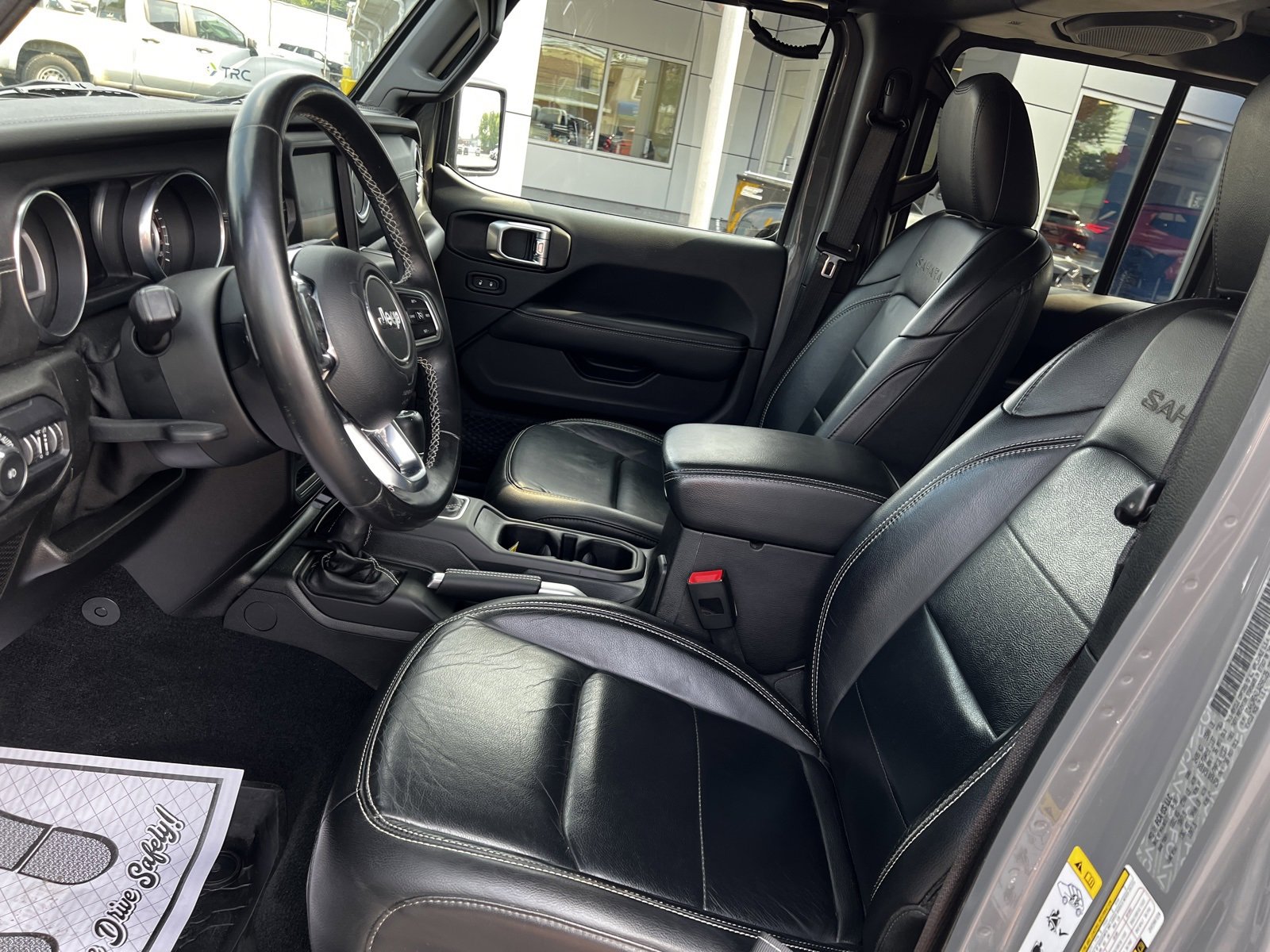 Used 2018 Jeep Wrangler Unlimited Sahara image 13