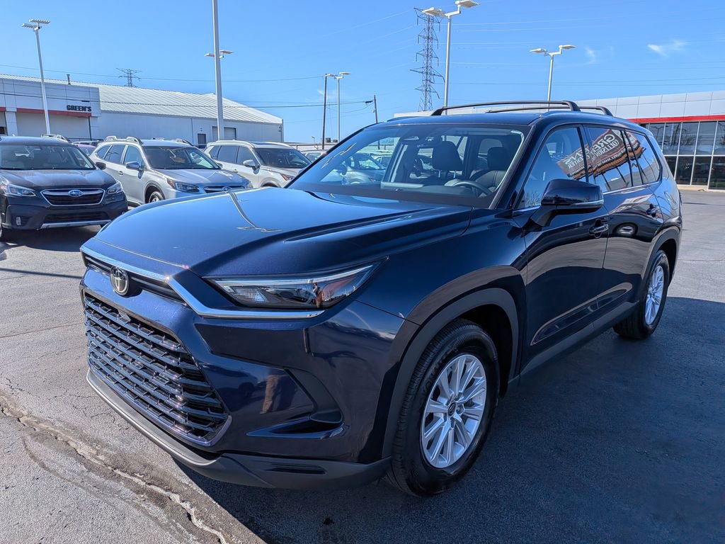 Certified 2024 Toyota Grand Highlander XLE image 3