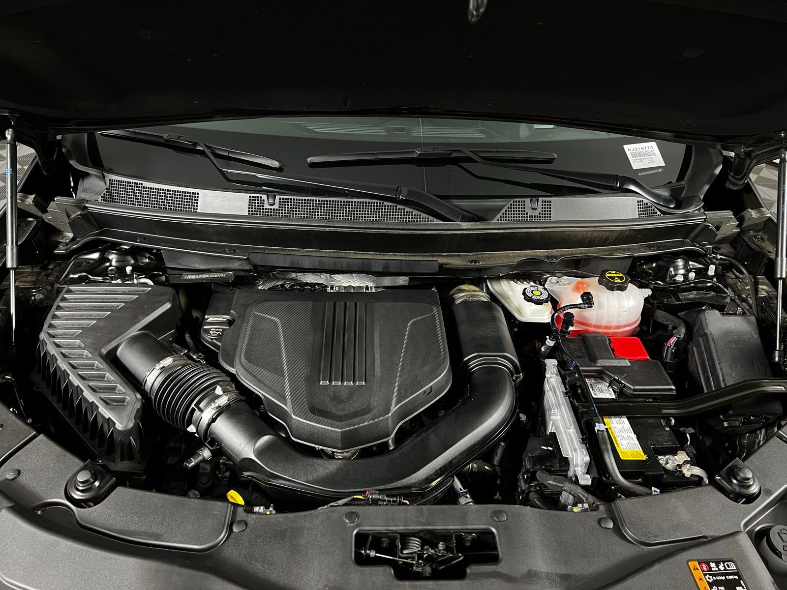 Used 2024 Chevrolet Traverse Z71 w/ LPO, Floor Liner Package image 8