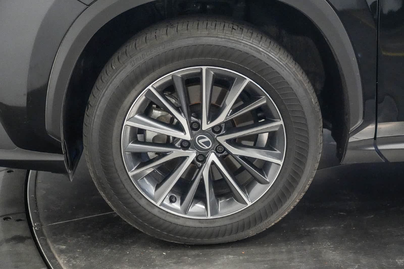 Used 2026 Lexus NX 350h AWD w/ Accessory Package (Z2) image 9