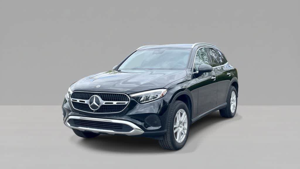Used 2023 Mercedes-Benz GLC 300 4MATIC image 1