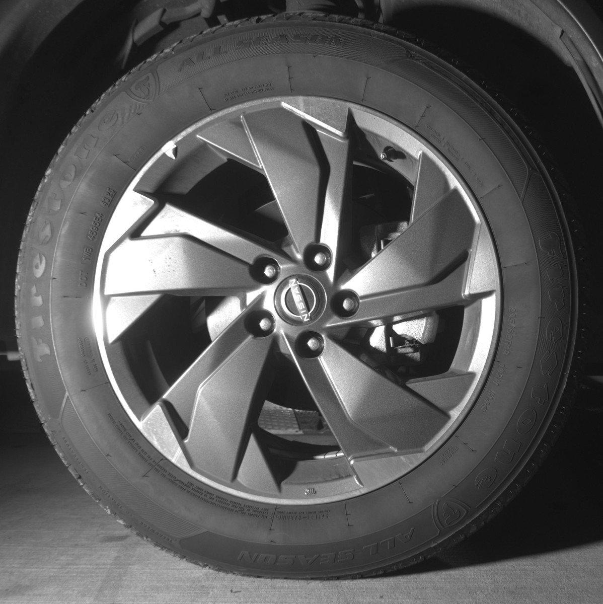 Used 2025 Nissan Rogue SV FWD image 13