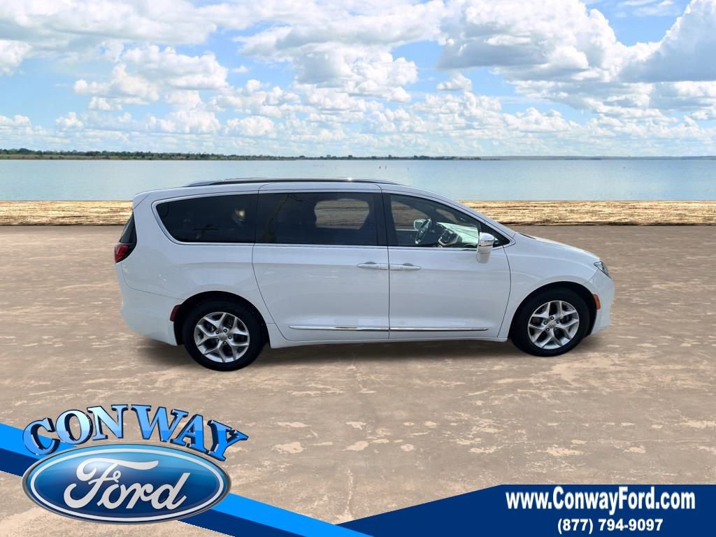 Used 2020 Chrysler Pacifica Limited image 4