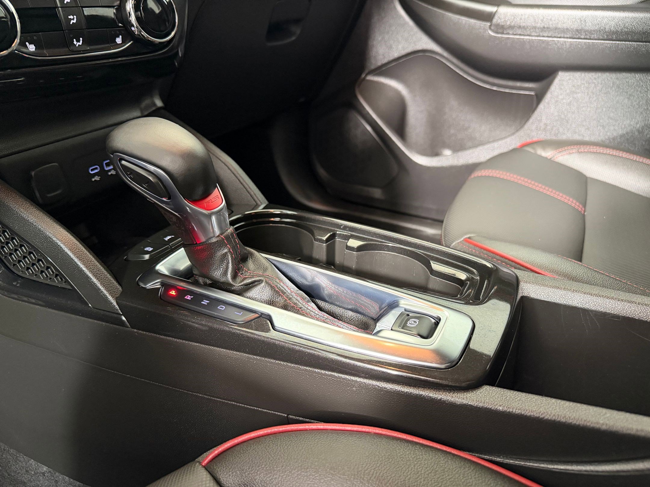 Used 2025 Chevrolet TrailBlazer RS w/ Convenience Package image 16