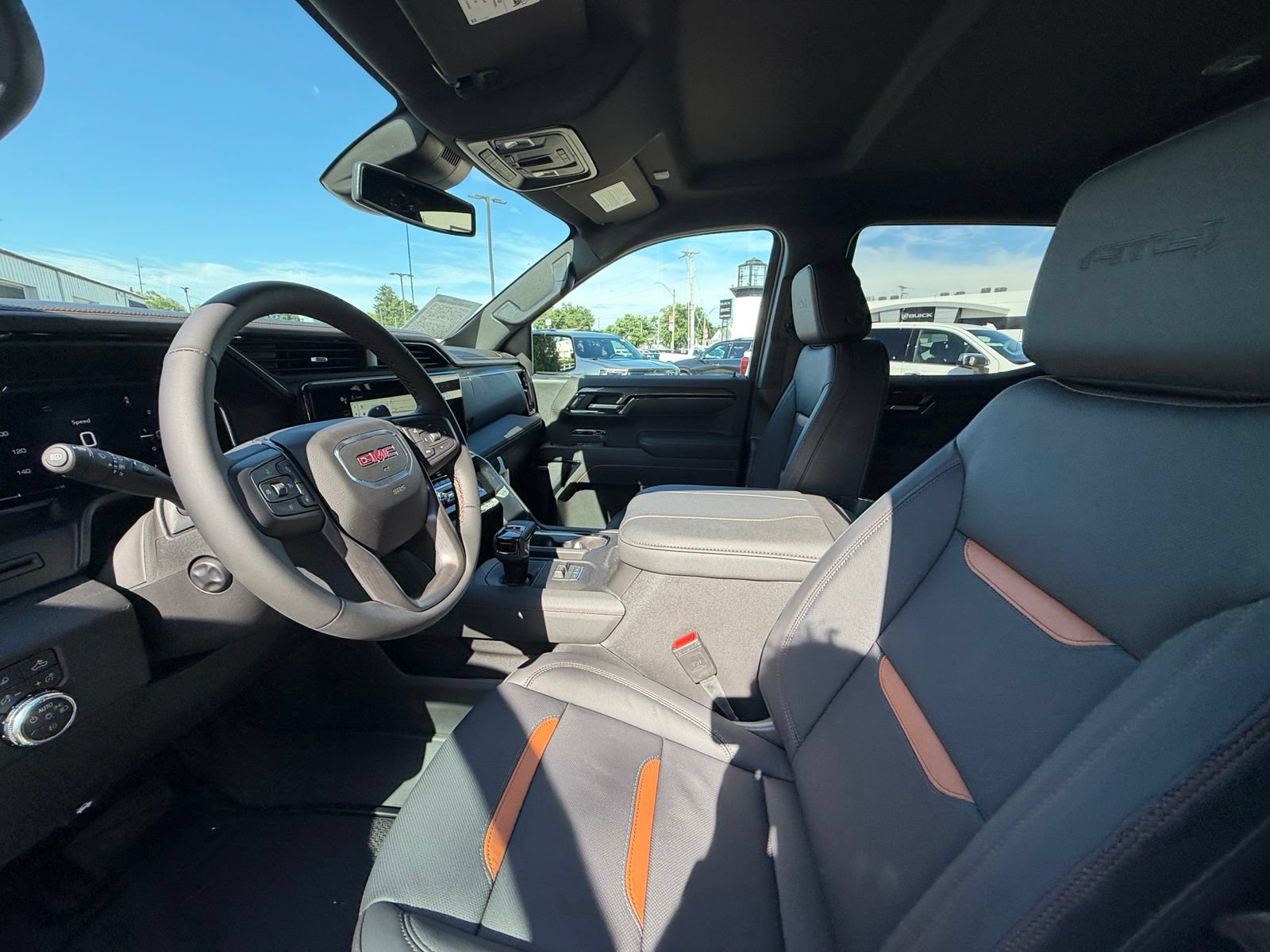 New 2026 GMC Sierra 1500 AT4 w/ AT4 Preferred Package AWD/4WD image 4