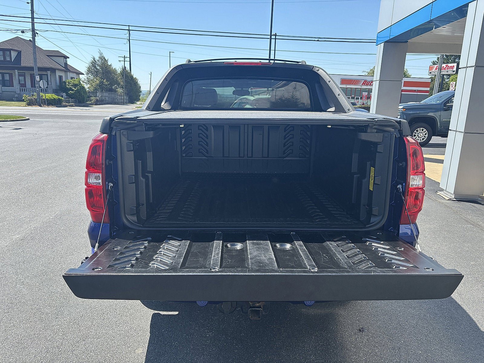 Used 2010 Chevrolet Avalanche LT AWD/4WD image 9
