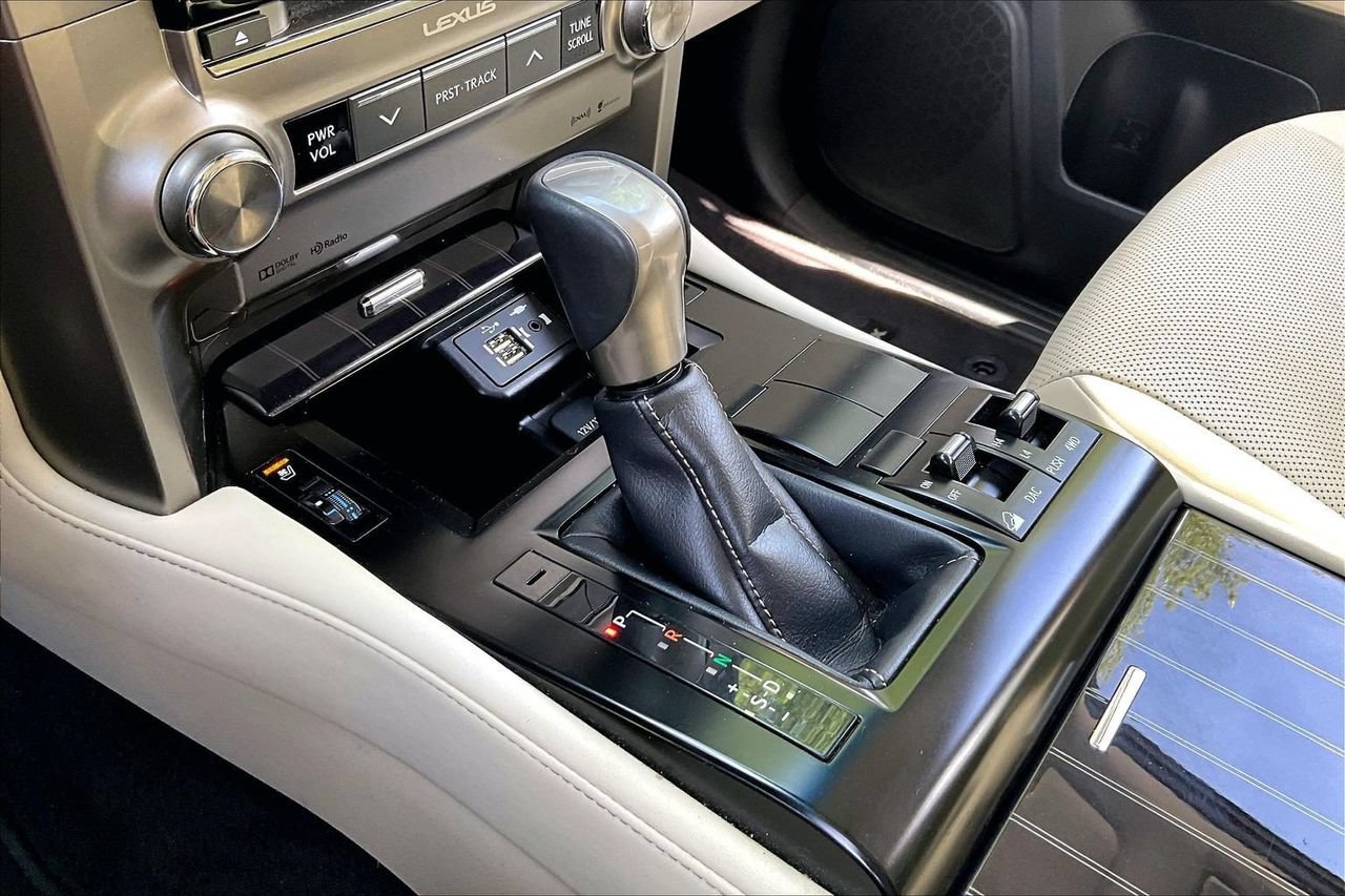 Used 2020 Lexus GX 460 Premium AWD/4WD image 32
