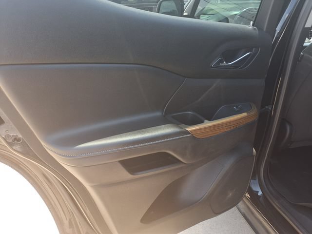 Used 2018 GMC Acadia SLE w/ LPO, Floor Liner Package AWD/4WD image 12