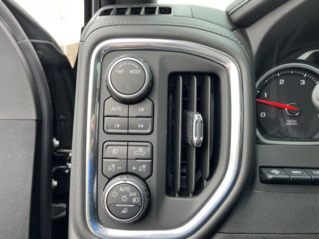 New 2023 Chevrolet Silverado 3500 High Country w/ Z71 Off-Road Package image 20