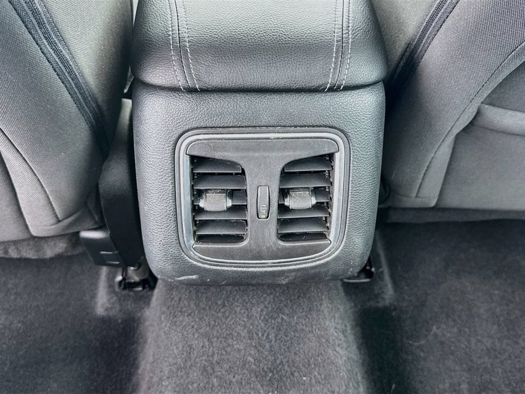 Used 2015 Chrysler 200 Limited w/ Convenience Group FWD image 23