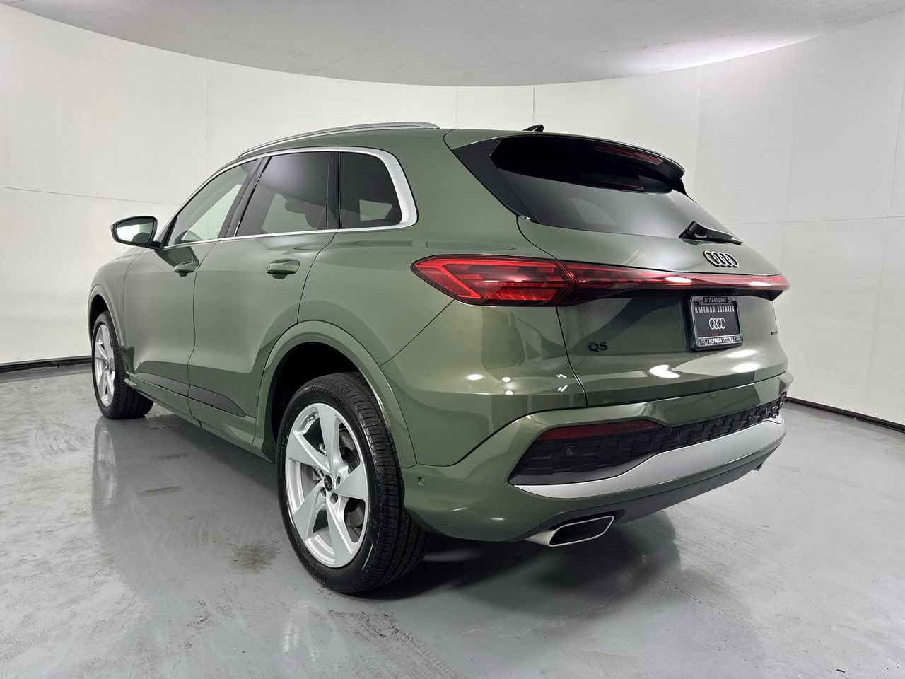 Used 2025 Audi Q5 Premium Plus w/ Premium Plus AWD/4WD image 8