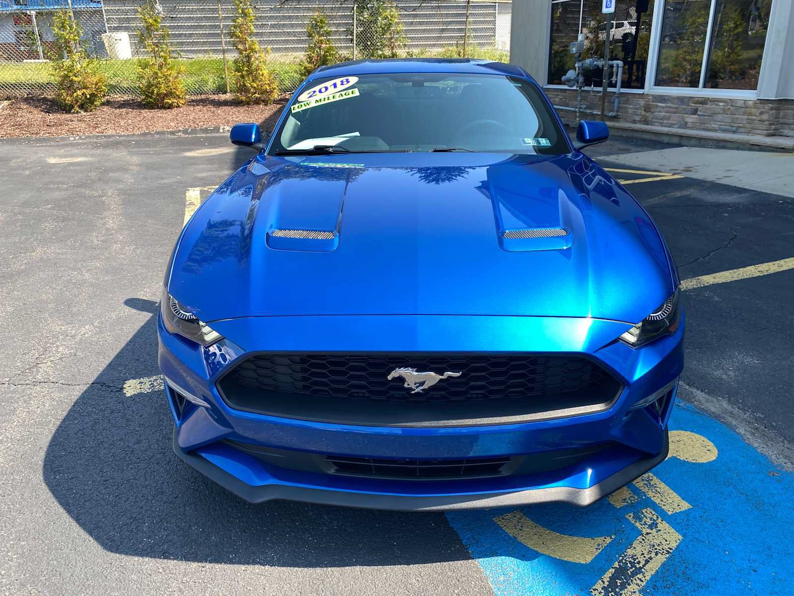 Used 2018 Ford Mustang Coupe RWD image 13