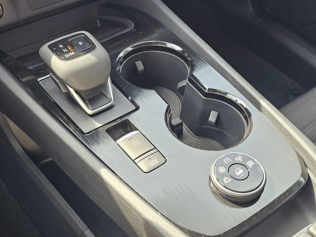 New 2026 Nissan Rogue SV AWD/4WD image 15