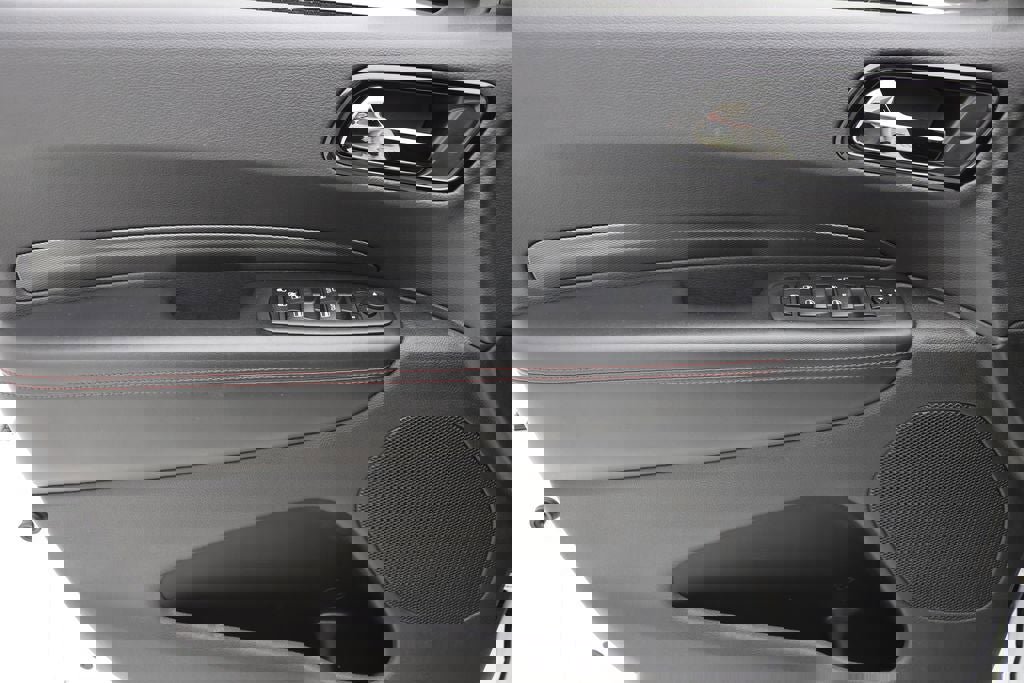 Used 2023 Dodge Durango GT image 15