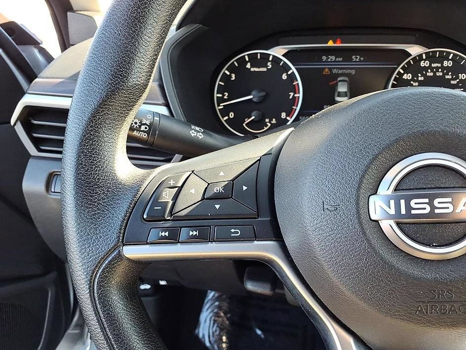 Used 2024 Nissan Altima 2.5 SV AWD/4WD image 28