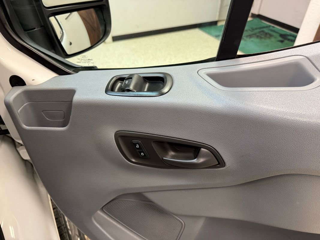 Used 2016 Ford Transit 250 130 Low Roof image 34