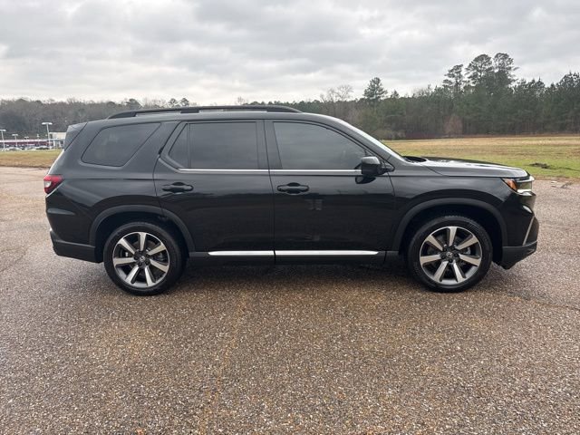 Used 2025 Honda Pilot Elite image 7