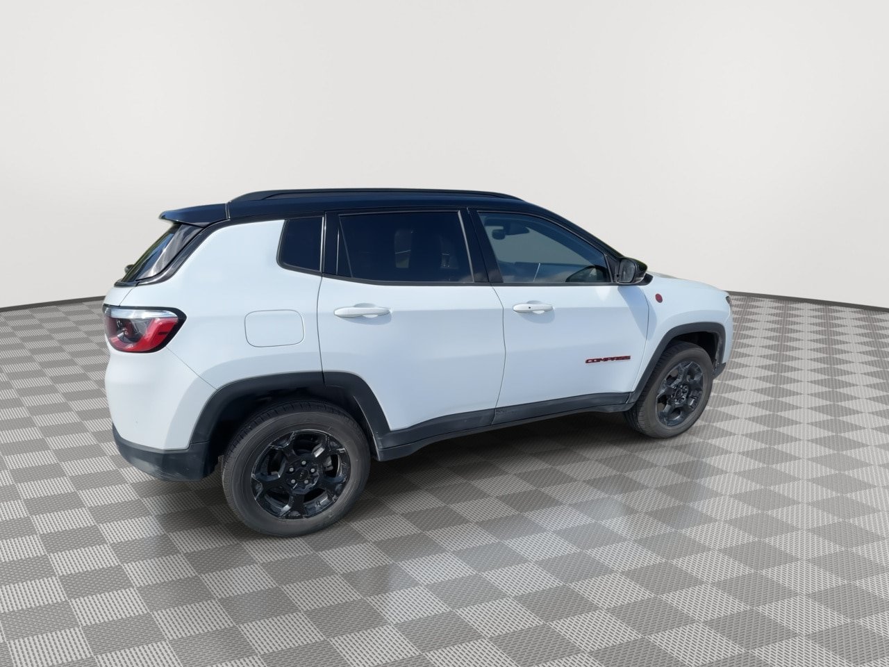Used 2024 Jeep Compass Trailhawk AWD/4WD image 8