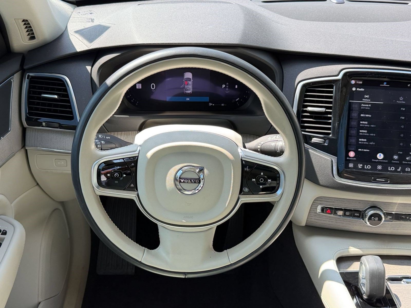 Used 2025 Volvo XC90 B6 Plus w/ Protection Package Premier AWD/4WD image 26