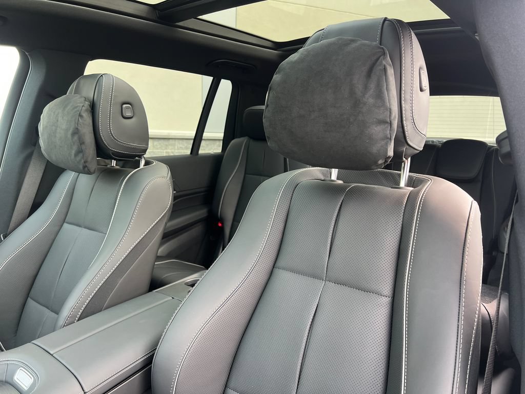New 2026 Mercedes-Benz GLS 450 4MATIC image 15