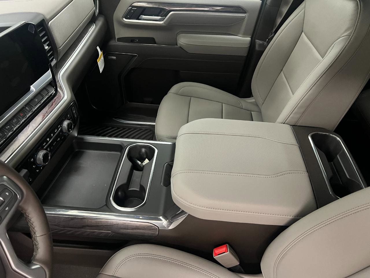 New 2026 Chevrolet Silverado 3500 LTZ w/ LTZ Plus Package AWD/4WD image 38