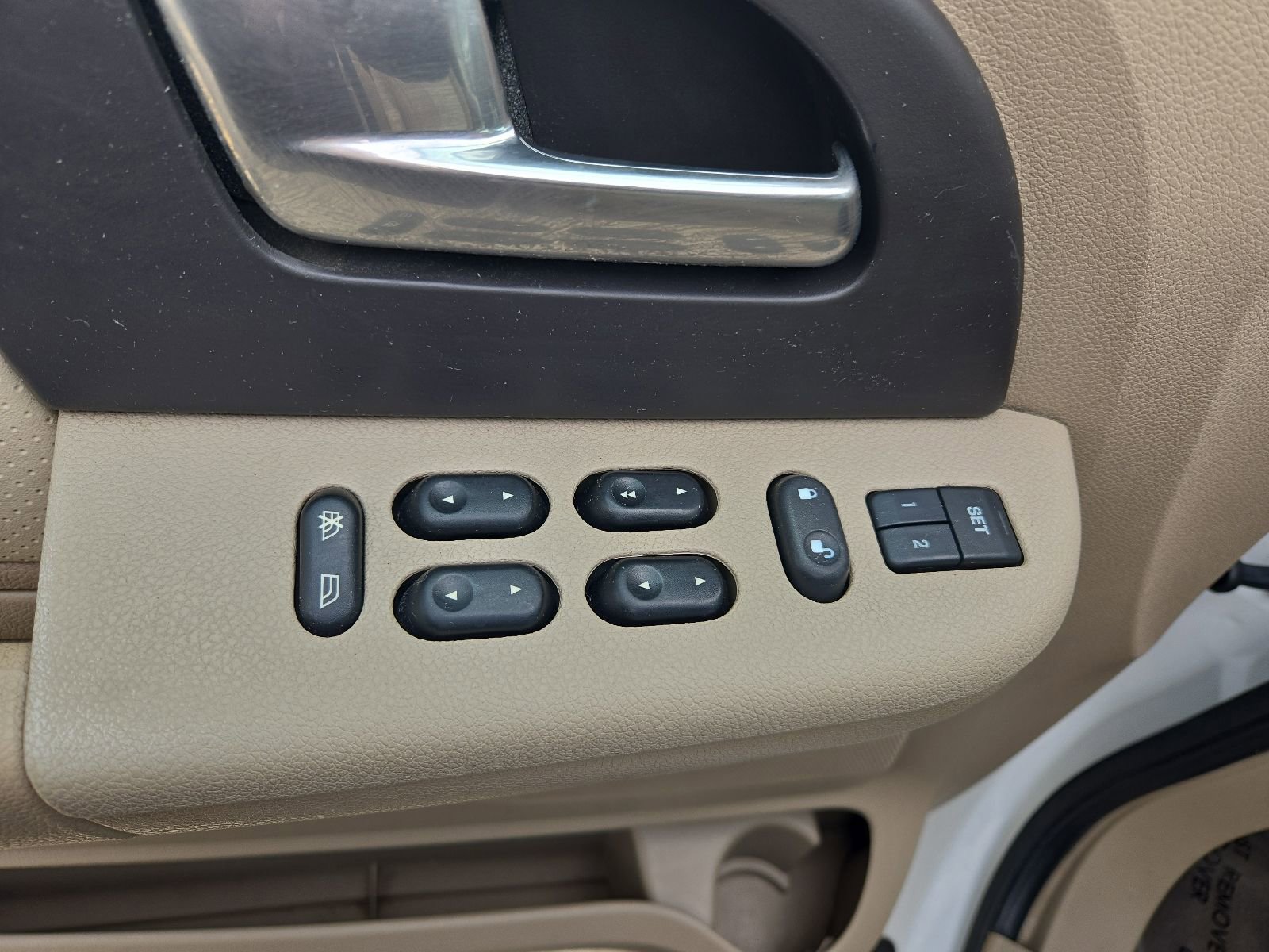 Used 2003 Ford Expedition Eddie Bauer AWD/4WD image 11