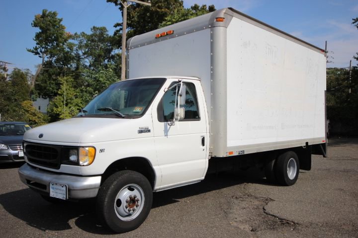 Used 1998 Ford E-350 and Econoline 350 image 1
