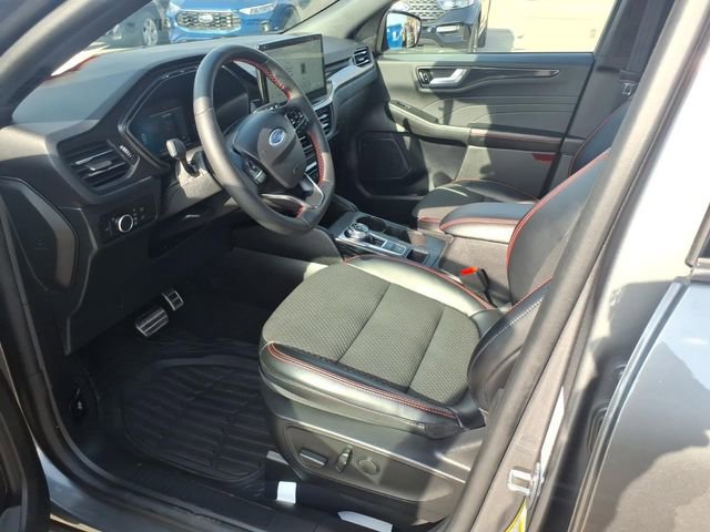 Used 2023 Ford Escape ST-Line w/ Tech Pack #1 AWD/4WD image 16