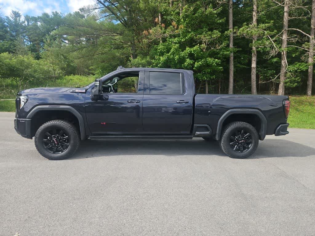 Used 2024 GMC Sierra 2500 AT4 w/ AT4 Premium Plus Package AWD/4WD image 2