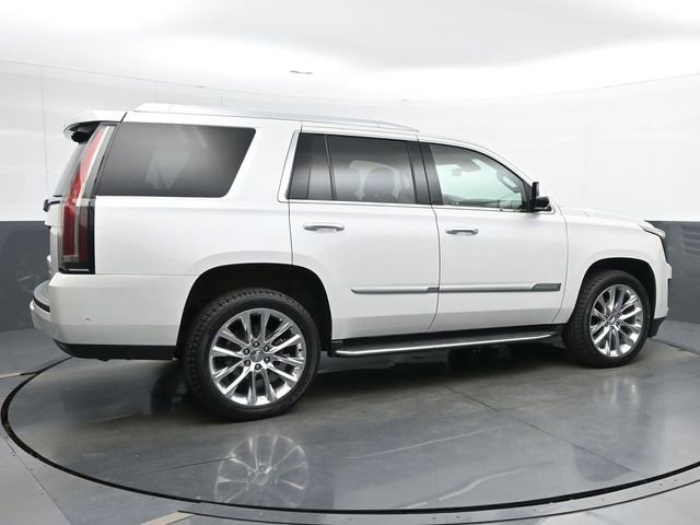 Used 2019 Cadillac Escalade Luxury image 8